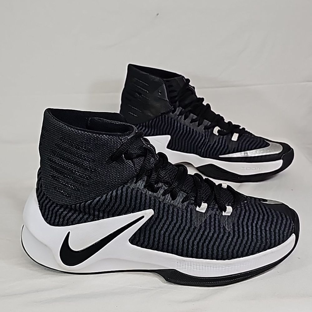 NIKE ZOOM CLEAR OUT YOUTH BASKETBALL SNEAKERS OKPM-07-013